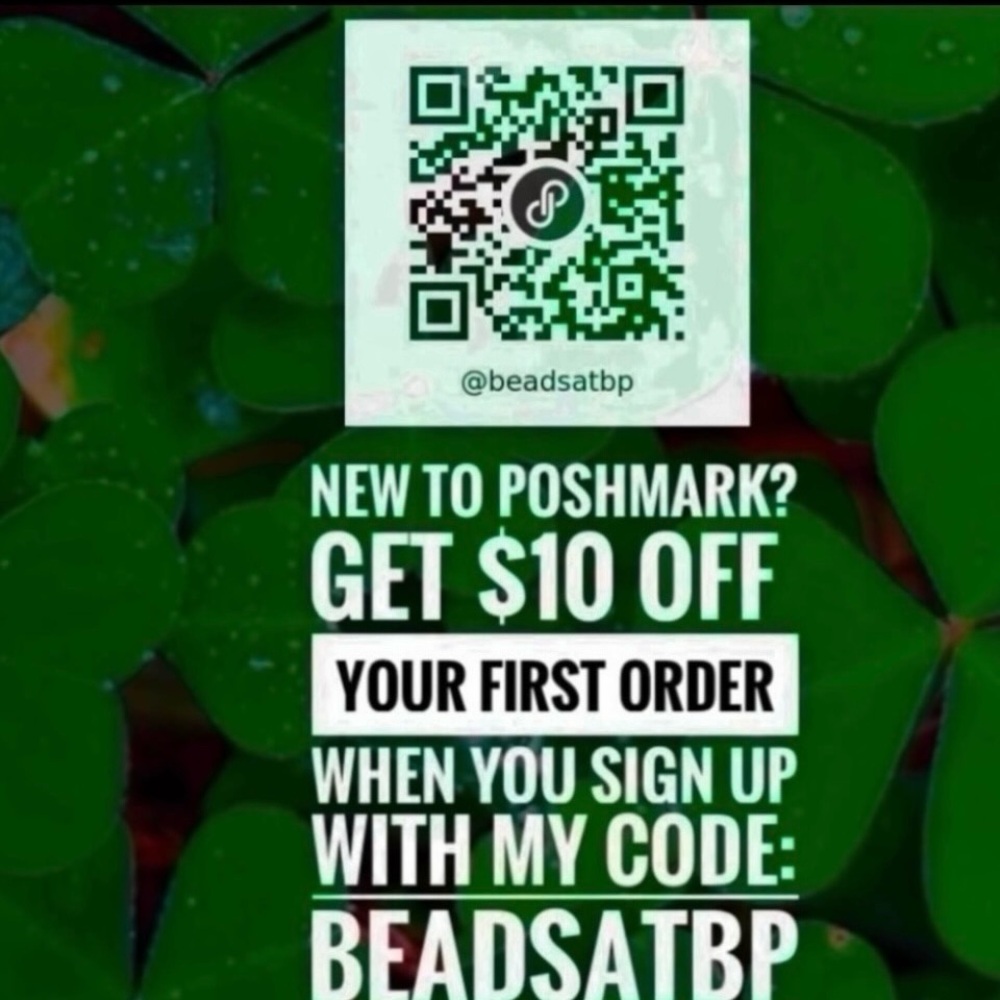 CROCS Beige Sandstone Brooklyn Buckle Frosted Low Wedge Sandals Women’s Size 8 - Picture 16 of 16